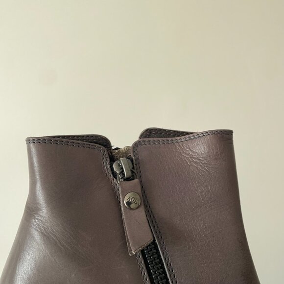 AGL Attilio Giusti Leombruni Women's Ella Booties (sz 8) - Picture 7 of 11